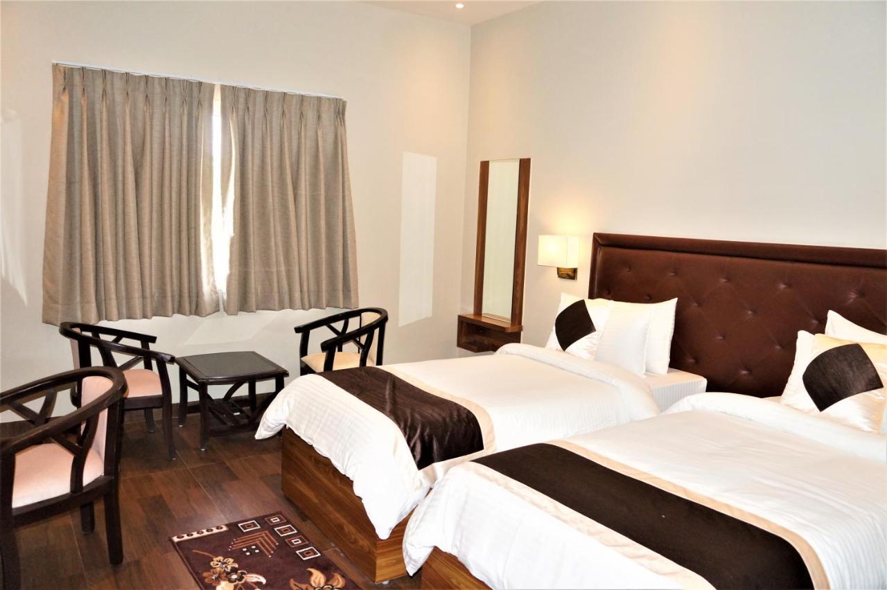 Neel Clarks Inn Express Agra  Exterior foto